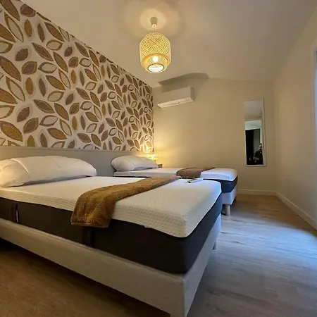 Maison Avec Cour Interieure